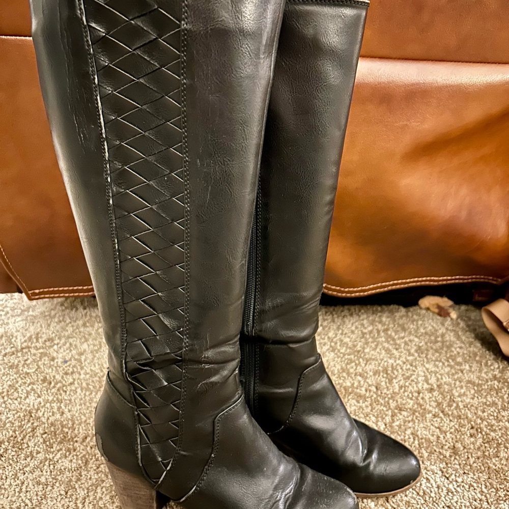 Black Knee-High Women's Boots